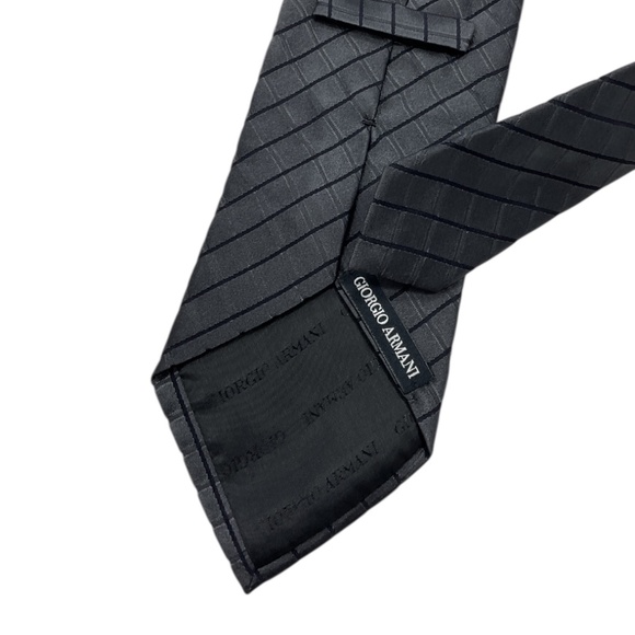 GIORGIO ARMANI BLACK TAG Gray/Black Tartan Silk LUXURY Tie HANDMADE ITALY - Picture 5 of 5
